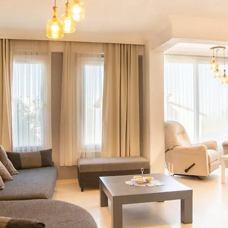 Villa House With Sea And Mountain View In Karaburun İzmir